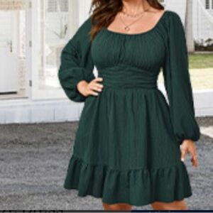 Elegant Green Women's Dress